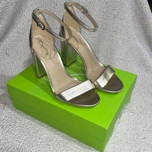 Sam Edelman “Yaro” Color: Light Gold Size:9 leather